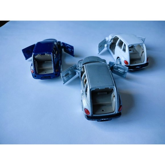 Chrysler PT Cruiser 2000 5" Diecast Scale 1/34 Models Bundle of 3 Cars - Picture 7 of 12